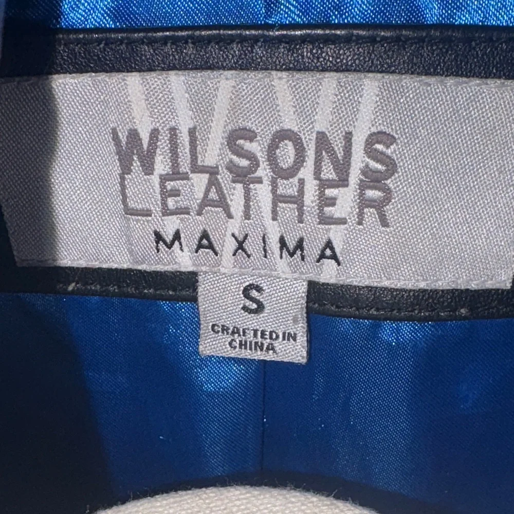 Wilsons Vintage Womens black Leather jacket blue satin lined preloved#Bikercore - Picture 3 of 5